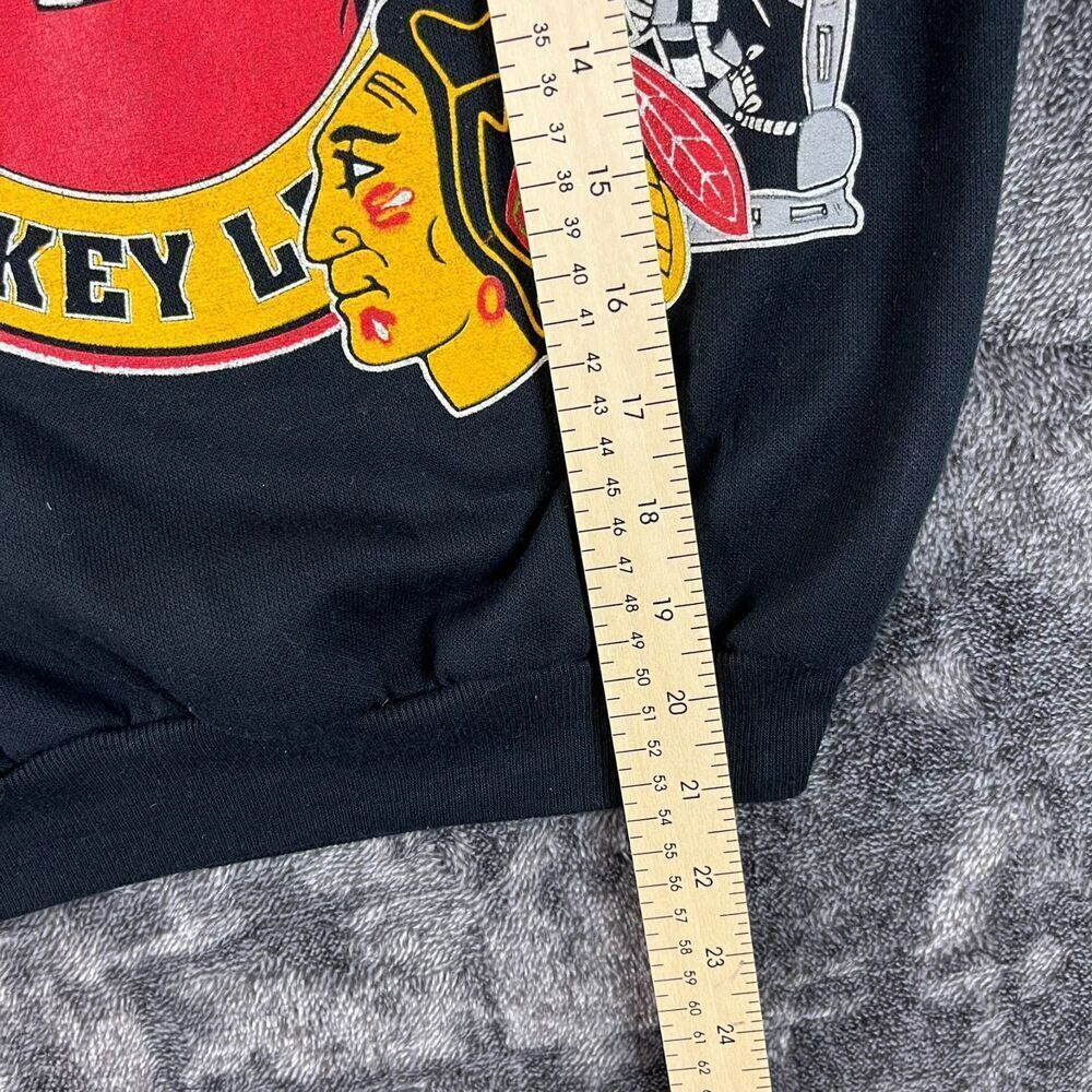 Vtg 1994 NHL Blackhawks Hoodie Bugs Bunny Taz Sweatshirt Kids 14/16 Made In USA - Picture 7 of 11
